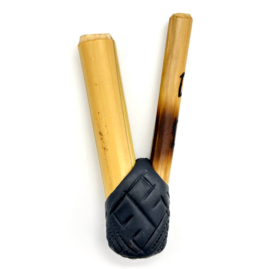 Puyanawa bamboo kuripe pipe with kêne design, handmade in the Amazon
