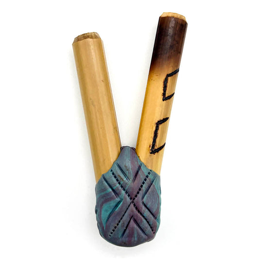 Puyanawa bamboo kuripe pipe with kêne design, handmade in the Amazon