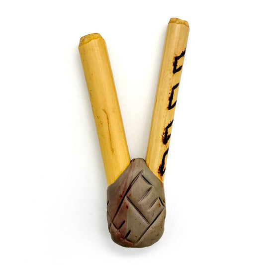 Puyanawa bamboo kuripe pipe with kêne design, handmade in the Amazon