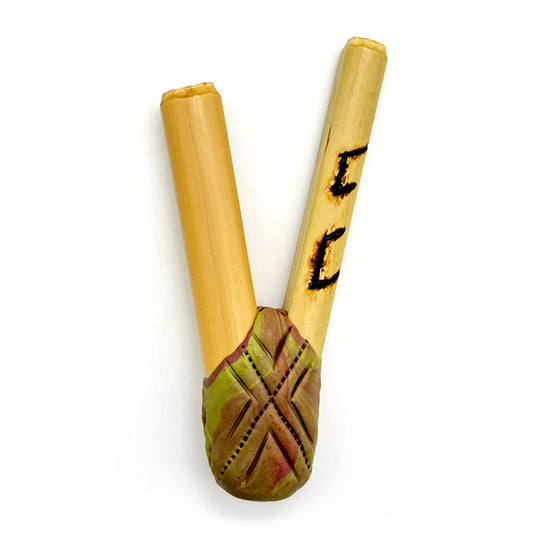 Puyanawa bamboo kuripe pipe with kêne design, handmade in the Amazon