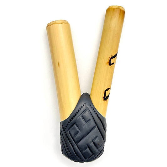 Puyanawa bamboo kuripe pipe with kêne design, handmade in the Amazon