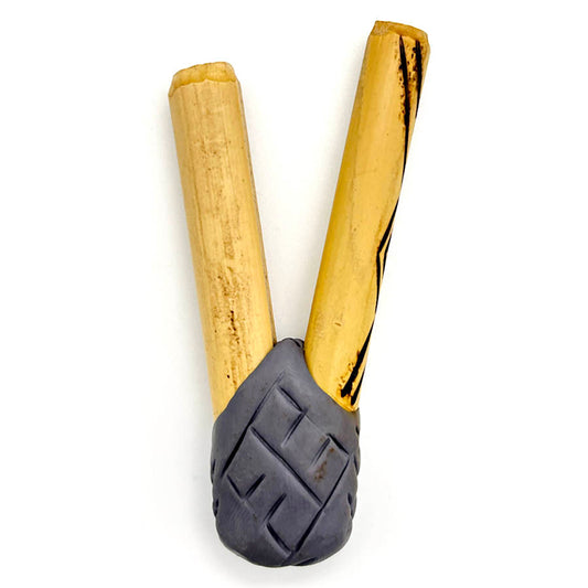 Puyanawa bamboo kuripe pipe with kêne design, handmade in the Amazon