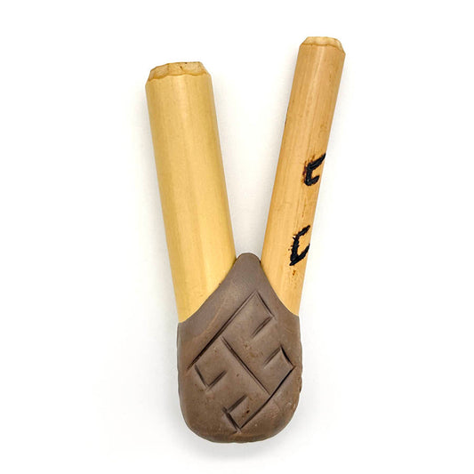 Puyanawa bamboo kuripe pipe with kêne design, handmade in the Amazon