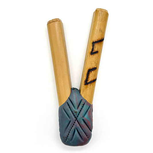 Puyanawa bamboo kuripe pipe with kêne design, handmade in the Amazon