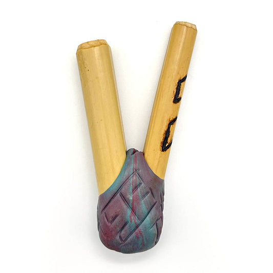 Puyanawa bamboo kuripe pipe with kêne design, handmade in the Amazon