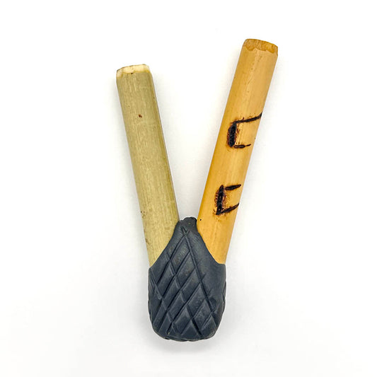 Puyanawa bamboo kuripe pipe with kêne design, handmade in the Amazon
