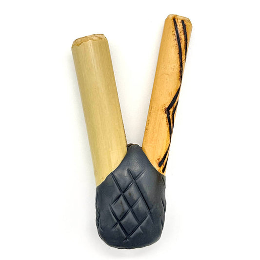 Puyanawa bamboo kuripe pipe with kêne design, handmade in the Amazon