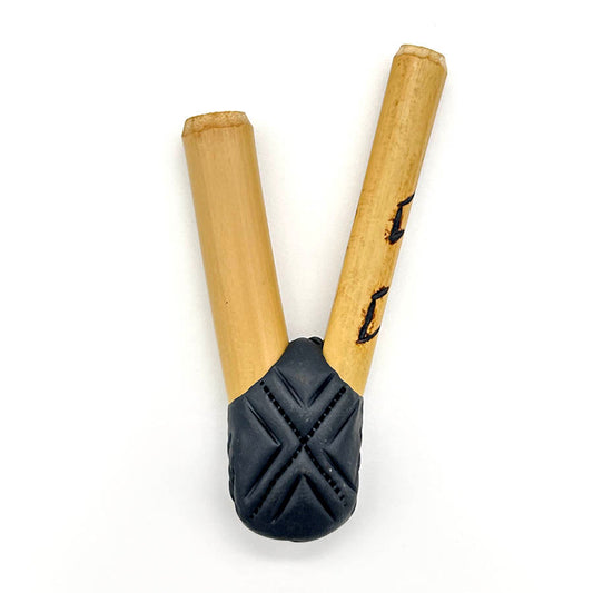Puyanawa bamboo kuripe pipe with kêne design, handmade in the Amazon