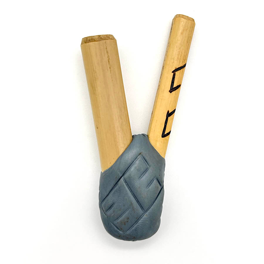 Puyanawa bamboo kuripe pipe with kêne design, handmade in the Amazon