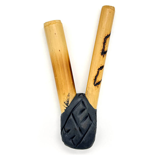 Puyanawa bamboo kuripe pipe with kêne design, handmade in the Amazon