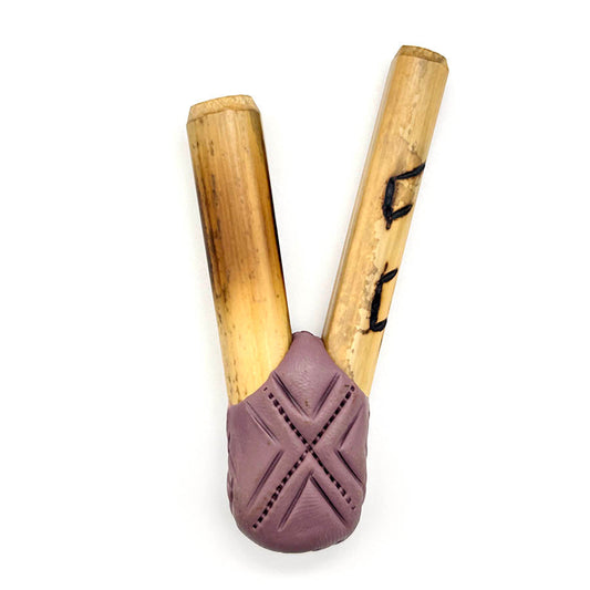 Puyanawa bamboo kuripe pipe with kêne design, handmade in the Amazon