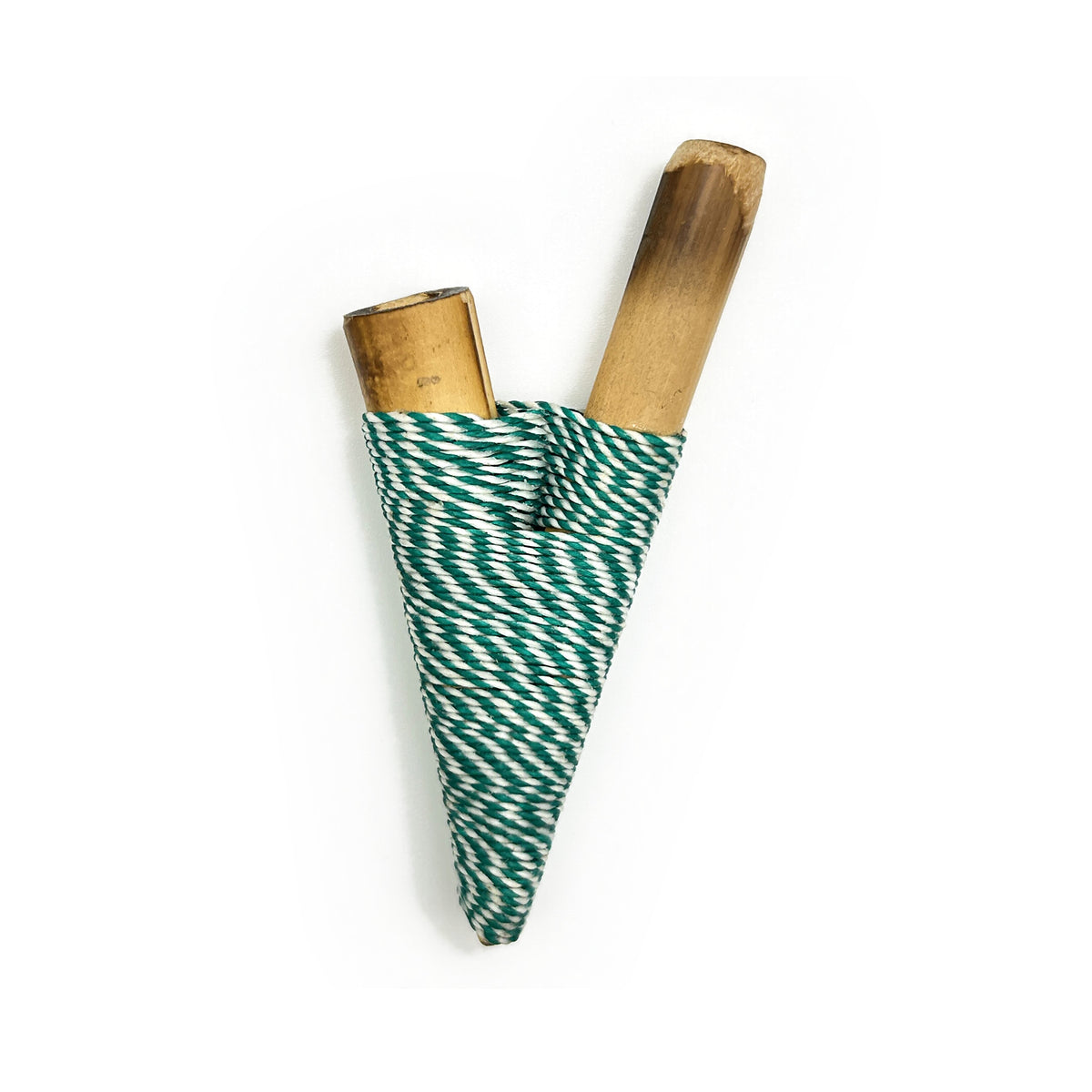 Bamboo Kuripe No. 1301 – handmade Yawanawá rapé self-applicator